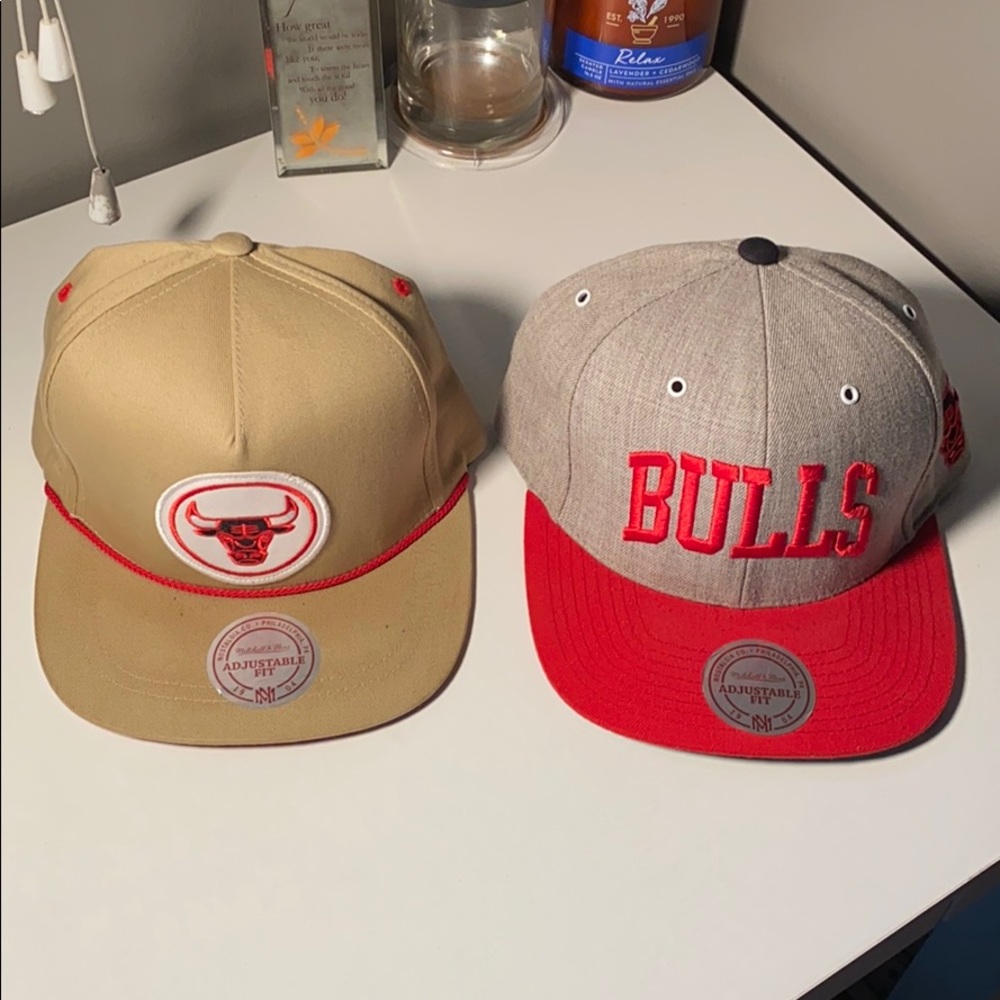 Bulls Mitchell and Ness hat bundle